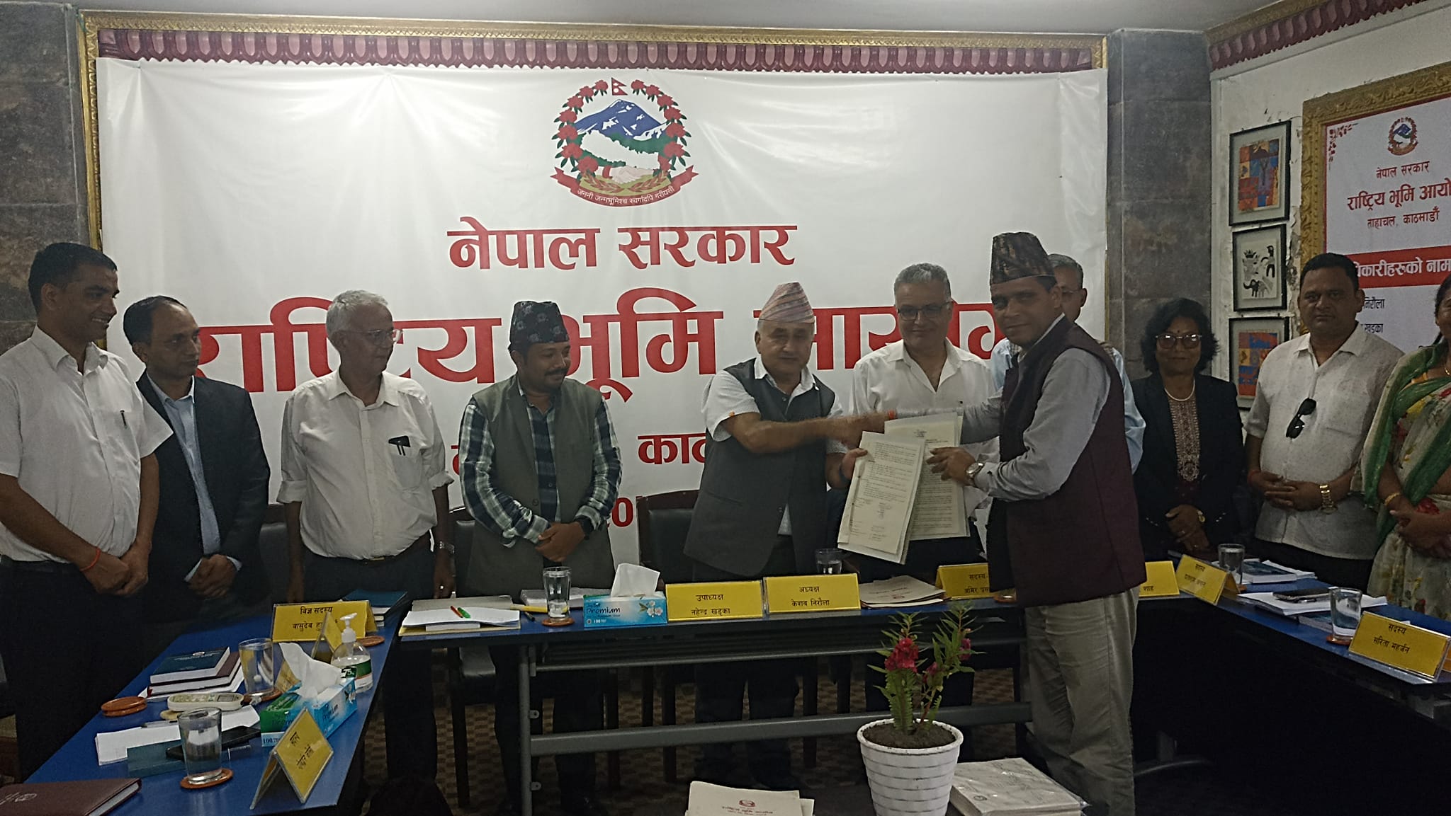 बैतडीका चार पालिकाले गरे भूमी आयोगसंग सम्झौता 